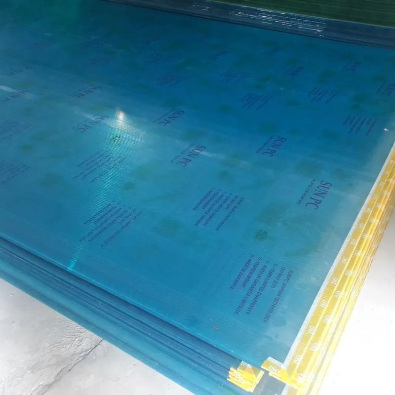 Product Introduction of ( Ngang 35cm - dài 1m12 ) Tấm POLY rỗng ruột màu trắng trong dày 4mm dày dặn. 17