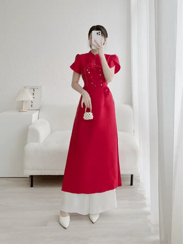 Áo dài Ái Phương tafta họa tiết thêu hoa thủ công 3
