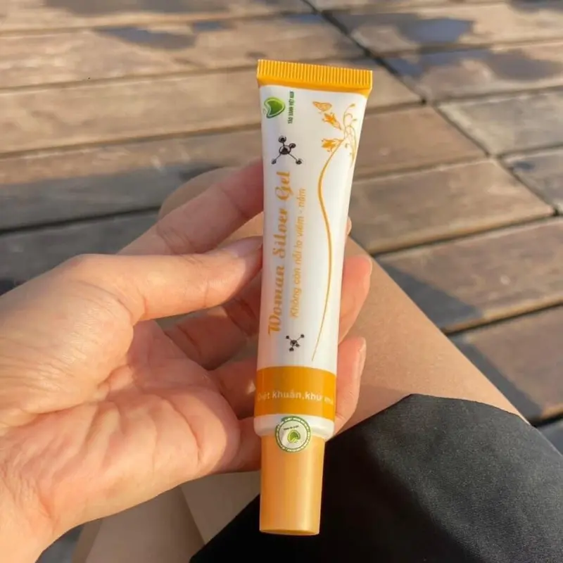 Dung dịch vệ sinh Nano Bạc Papillon, làm sạch dịu nhẹ 4