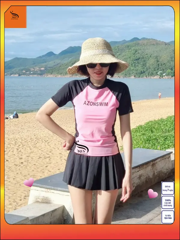 NES Bikini Bộ váy bơi 2 mảnh áo phối hồng in chữ ngắn tay, chân váy có quần short bảo hộ bên trong kín đáoTNS 071 - chất liệu thun 4 chiều, co giãn cao, kháng khuẩn, UPF 50+ 5