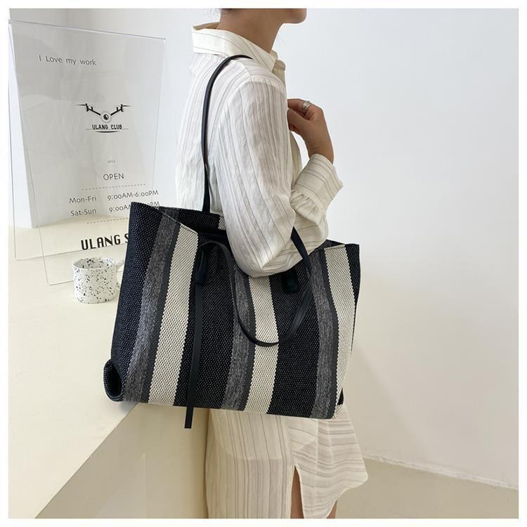 Product Introduction of Túi Vải Bố, Dung Lượng Lớn, Dành Cho Nữ, Túi Tote Thời Trang Người Nổi Tiếng Trên Internet Phổ Biến Mới 2024, Thích Hợp Đi Làm Và Đi Làm, Túi Đeo Vai Lớn 16