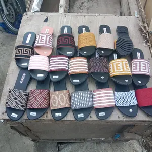 Sandal teplek wanita terbaru