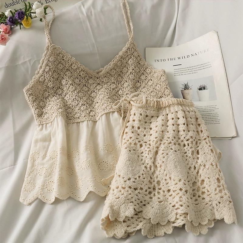 Gaeul store- Set bộ đi chơi len móc gồm áo 2 dây babydoll và quần sóc