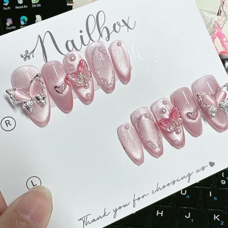 Nailbox thiết kế mắt mèo nền thạch hút hiệu ứng trái tim nhà chichi nail siêu xinh