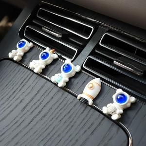 Set Gấu Dâu,Pikachu Gấu Pood,Vịt Trắng, Ếch, Mini Trang Trí Bảng Điều Khiển DVD,Trang Trí Ô Tô Gương