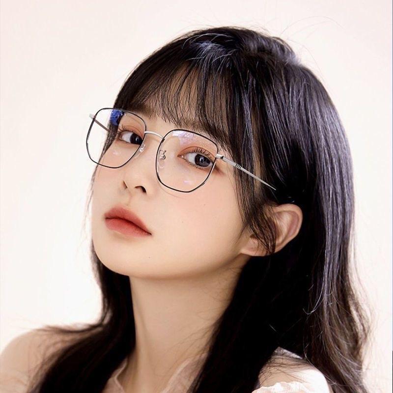 Gọng kính cận titan thời trang vuông góc cạnh hợp mọi khuôn mặt M18