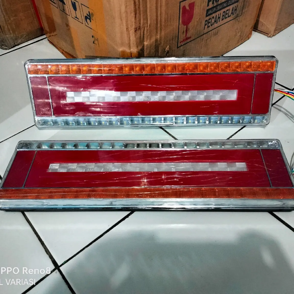 Stoplamp Truk,lampu belakang truk kotak 47cm 24v