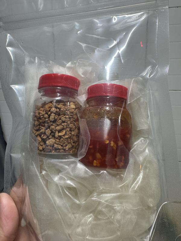 COMBO BÁNH TRÁNG MUỐI TÔM HỘT + ỚT RIM ĐỎ HOẶC XANH 2