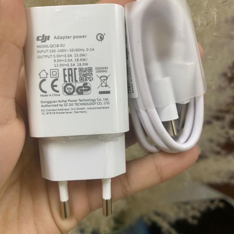 Bộ sạc nhanh Vsmart 18W, sạc nhanh với 3 chế độ sạc, ko nóng máy, ko chai pin Phụ Kiện Usb