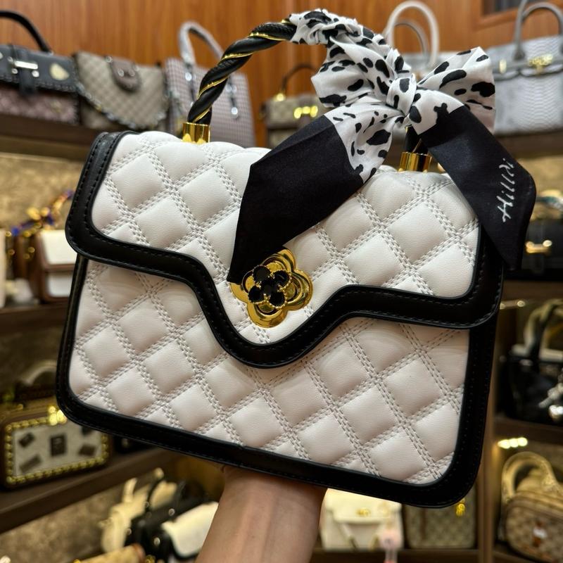 Túi Xách Nữ Túi Cầm Tay Túi Đeo Vai Đeo Chéo Khoá Hoa Fom Rộng - T98 Bag Da Kem