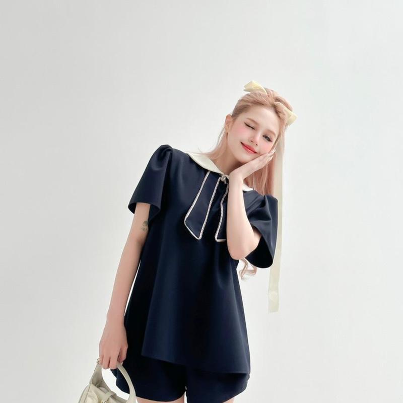 Set bộ Joyce set phối nơ cà vạt tặng kèm charm đá thiết kế AGUJA