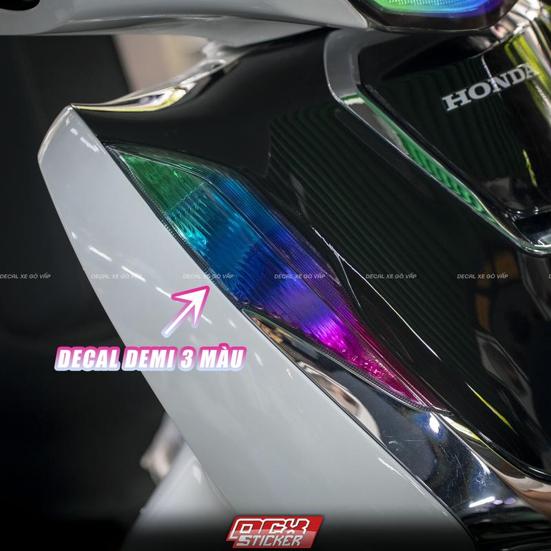 ( 1 Cặp ) Decal Dán Đèn Xi Nhan xe SH , Vision , AB , Vario | Chất Liệu Decal PVC 3 Lớp Không Thấm Nước , Không Phai Màu Nhãn Dán Tem