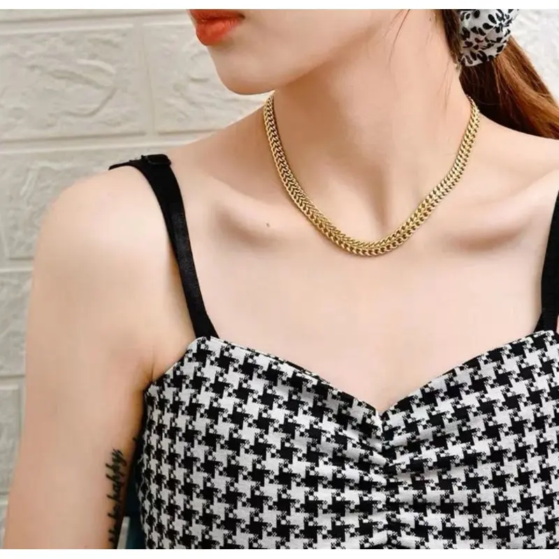 Permata Merah - Kalung Tikar/Lipan Titanium Tidak Luntur Perhiasan Wanita Dewasa Terbaru Aksesoris Cantik Perempuan 2
