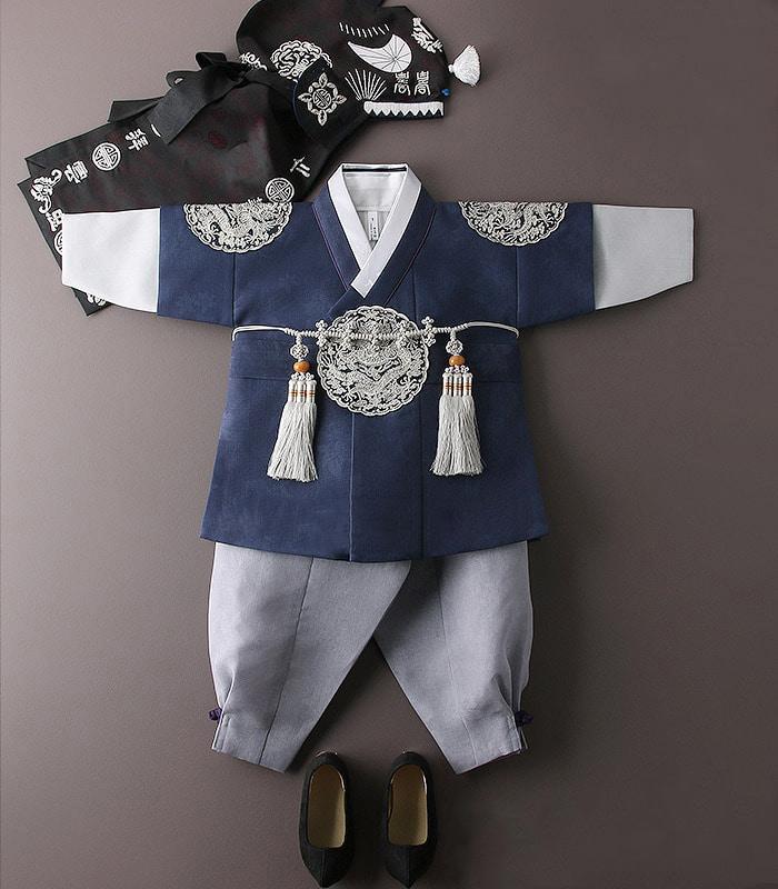 Hanbok hàn quốc tết 2024 cho bé trai 2