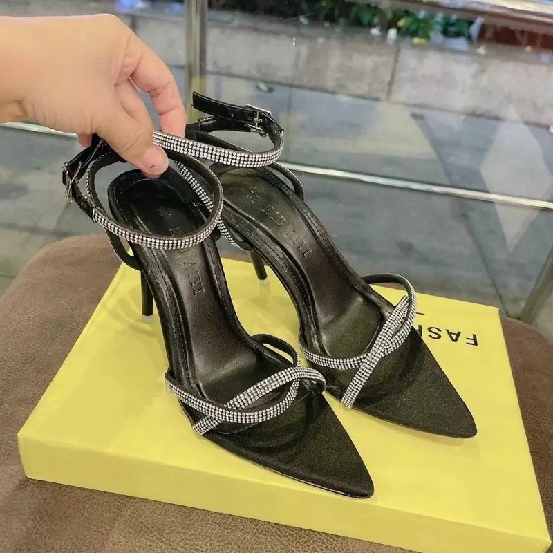 SANDAN ĐÁ MŨI NHỌN 9P