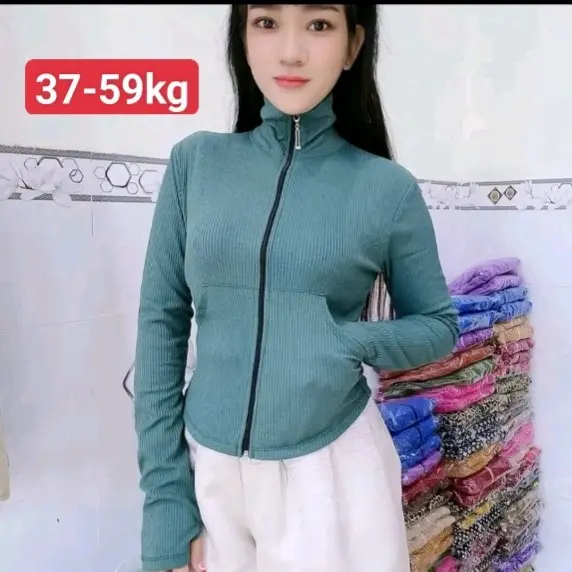 Áo khoác thun gân, cổ lọ,có sỏ ngón,có túi trước