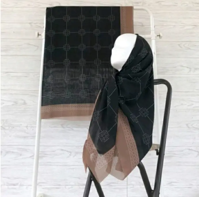 Hijab Voal Motif LUNA Series Kerudung  Segi  Empat  Square  Nyaman  Lembut