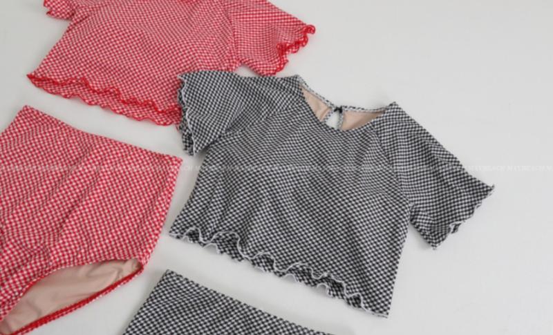 Product Introduction of 2025 Korean Style New Small Plaid Bikini Sexy High Waist Triangle Swimsuit Women 38