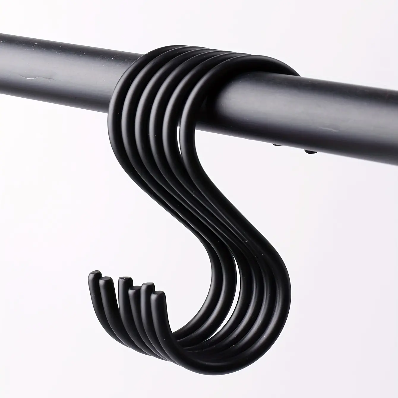 6 PCs S-Shaped Hook, Heavy-Duty Non-Slip S Hook, Thickness Metal Black S-Shaped Hook for Hanging Plants, Closet, Garden, Kitchen Accessories Organiser