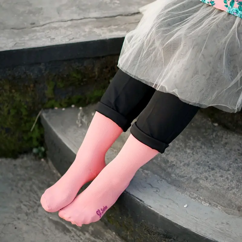kaos kaki sashee tumit panjang Nyaman Wanita Stocking Hitam Spandex 0