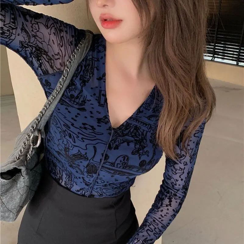 B8/1592 Atasan V neck lengan panjang mix brukat halus Wanita Baju Nyaman Motif