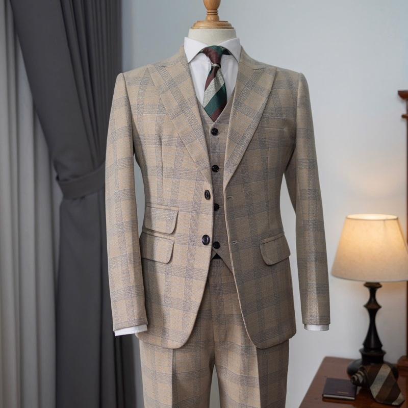 Bộ vest màu da hàng 2 cúc kẻ caro, kiểu Hàn Quốc hot hít lịch lãm. Nam Áo