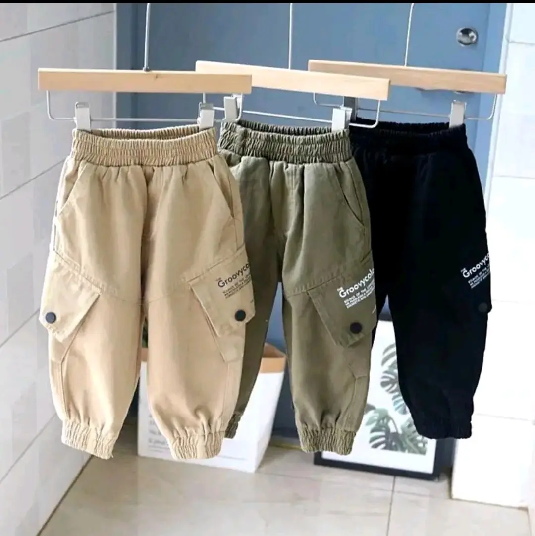 Quần kaki Có Túi hộp lệch cho bé (7-30kg)