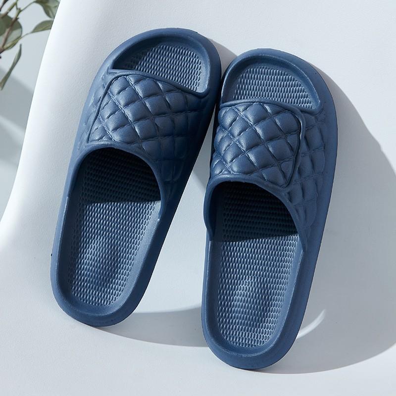 Product Introduction of Dép Đi Trong Phòng Tắm, Phong Cách Mới, Dành Cho Phụ Nữ Và Nam Giới, Thích Hợp Cho Mùa Hè, Tắm, Rò Rỉ, Không Trơn Trượt, Dép Lỗ Rỗng Sử Dụng Trong Nhà 22