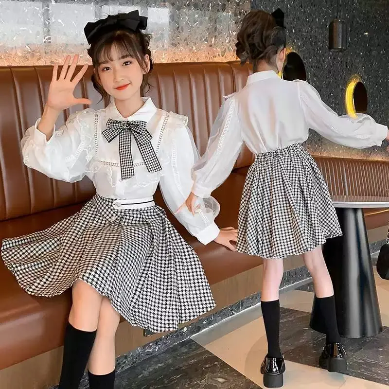 Bộ Sơ mi phối ren Và Chân Váy cho bé gái Sandal
