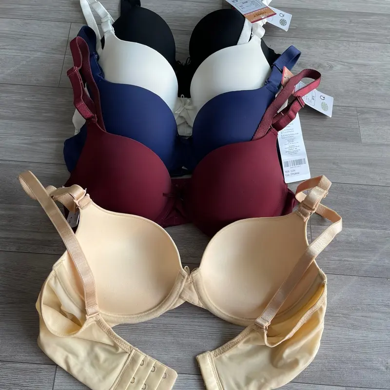 Áo Lovely Việt Nam 1134, có gọng, đệm vừa 2.5cm, lưng thun 3 móc co dãn dễ chịu dành cho vòng 1 vừa và hơi bé Bra Tua Rua 1
