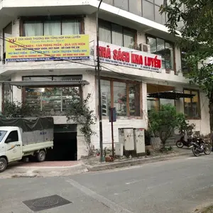 Nhà sách Kha Luyến Sóc Sơn