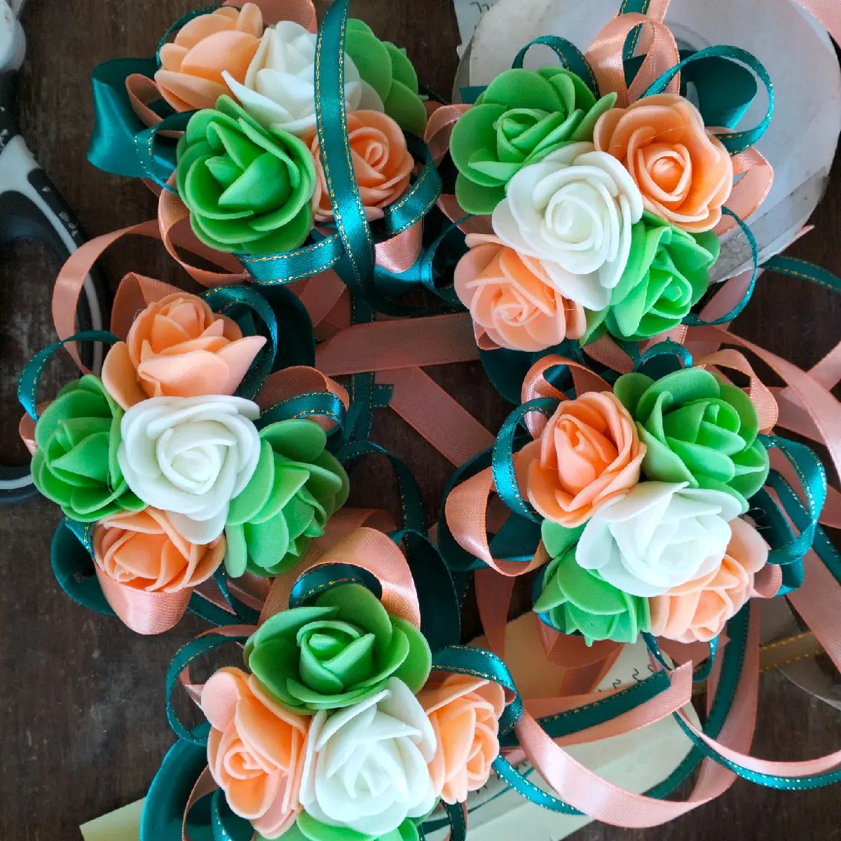 5 flower bracelet for bridesmaid