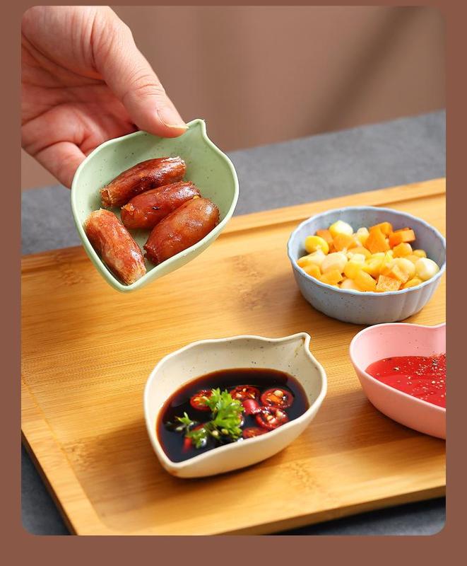Product Introduction of Japanese Style Love Shaped Small Plates Wheat Straw Seasoning Dishes Vinegar Soy Sauce Dish Leaf Plum Shaped Tableware 9