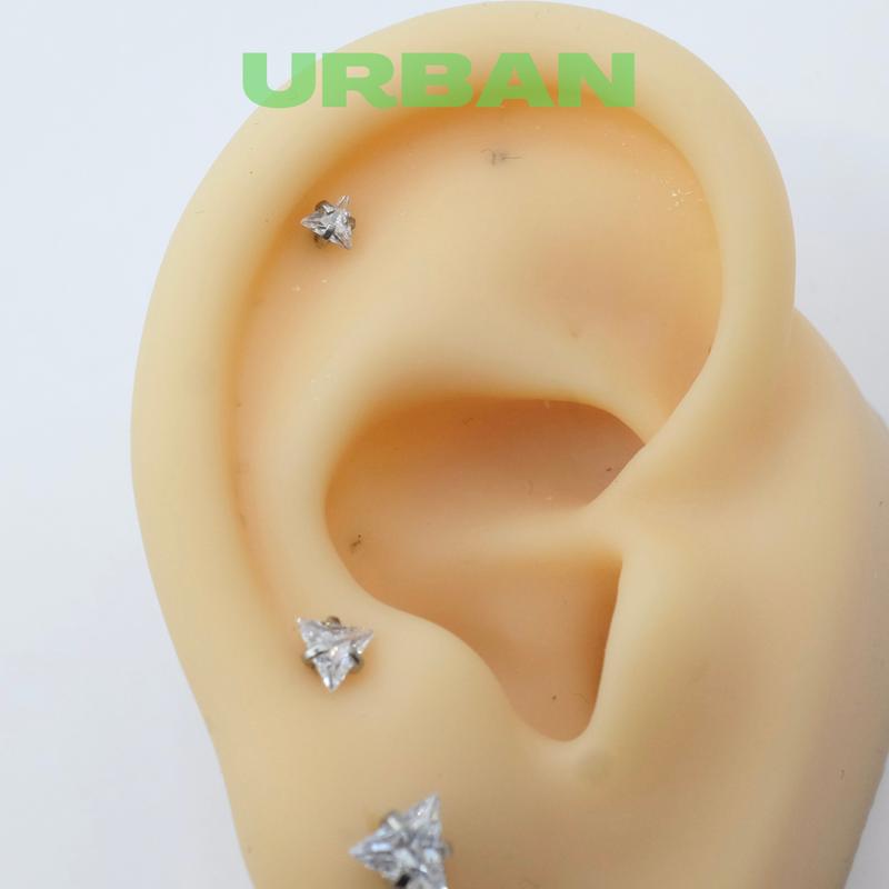 Product Introduction of [BÁN THEO CHIẾC] [BẤM] Khuyên Tai Thép Y Tế Unisex Đá Tam Giác Màu Bạc Bi Tròn Không Gỉ Sét Không Ngứa Không Đen Urban 22