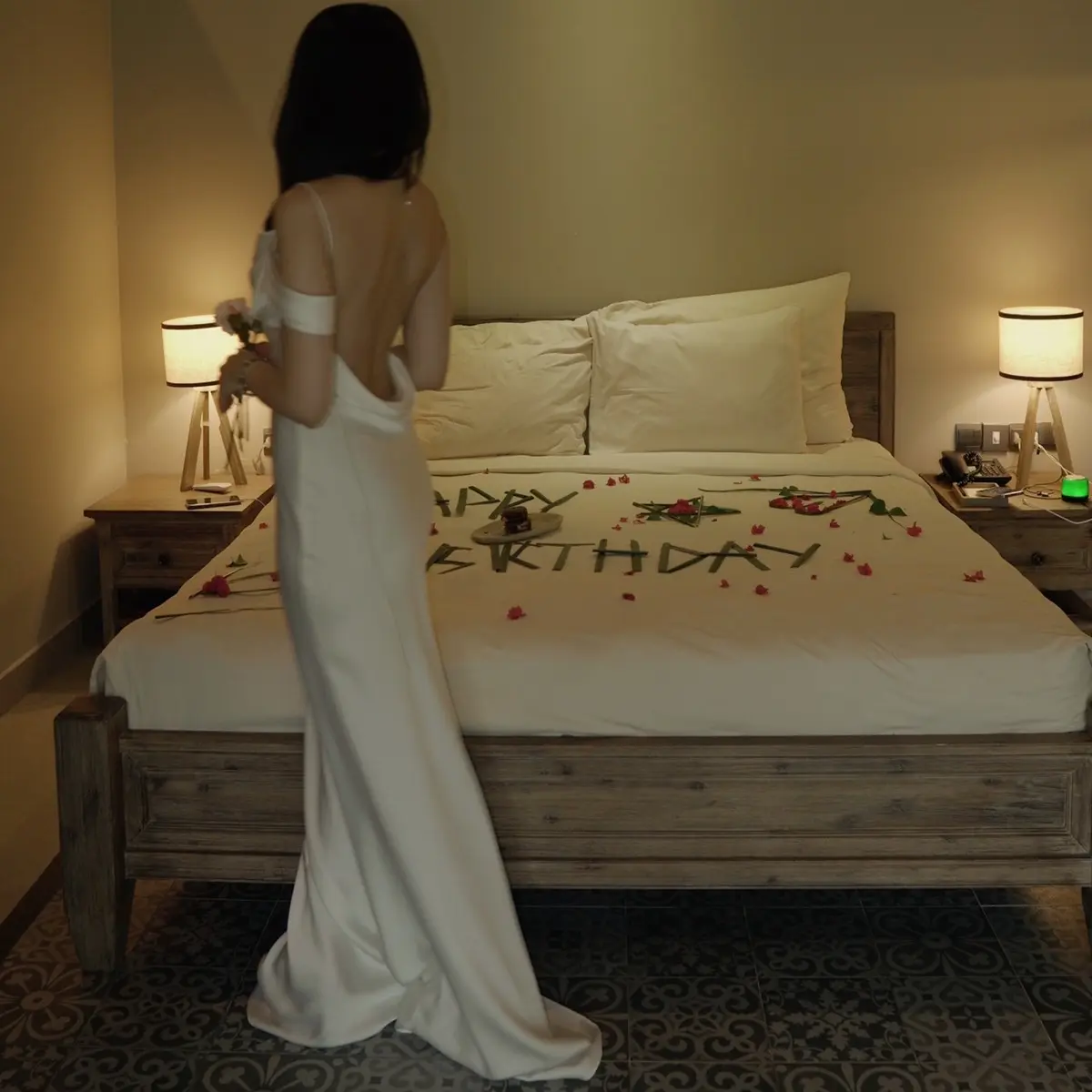 Đầm Lụa Tay Rớt Đan Dây Đổ Lưng  Không Mút | Wisling Dress |