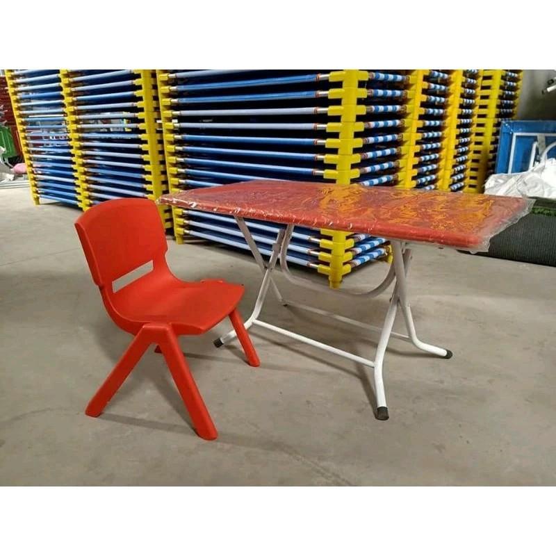 Bộ bàn ghế học sinh nhựa đúc di động và gấp gọn cho bé học sinh và trẻ nhỏ - Hàng VNXK