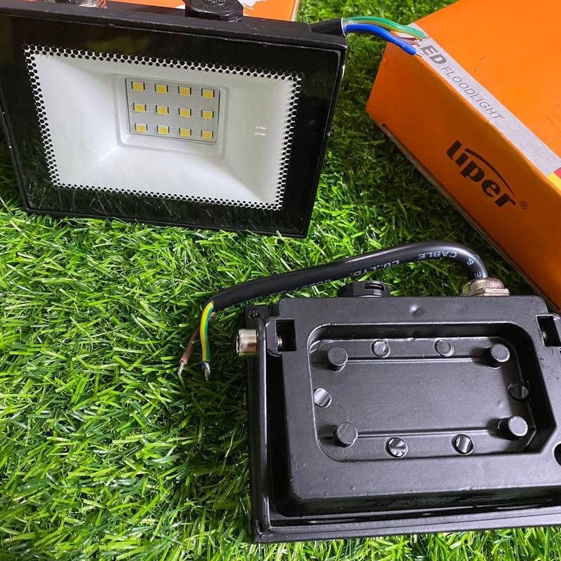 Đèn pha led Liper. 10w/50w. Vỏ nhôm nguyên khối, kính cường lực, chống mưa IP65 6