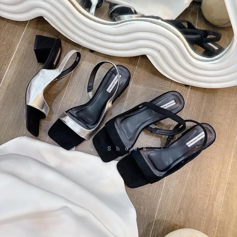 ￼Sandal Đế Vuông 4P Quai Trơn Đơn Giản Mũi Vuông Cho Nữ