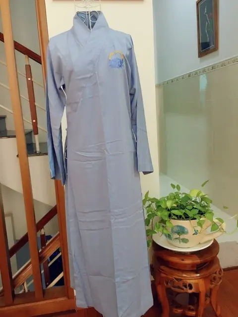 Đồ Lam đi chùa, Áo Tràng Phật Tử Đi Chùa, Áo Đi Lễ Trang Nghiêm Tay Dài Kín Đáo Vải Silk N.A STORE - Áo Tràng Nữ Top Khuy Nâu Women 5