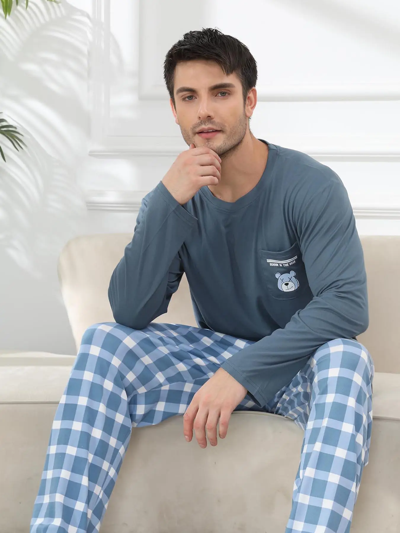 Men's Long Sleeve Tee & Plaid Print Pants Loungewear Two-Piece Set, Regular Fit Casual Comfy Round Neck Top & Trousers Set, Men's Pajamas for Spring & Fall
