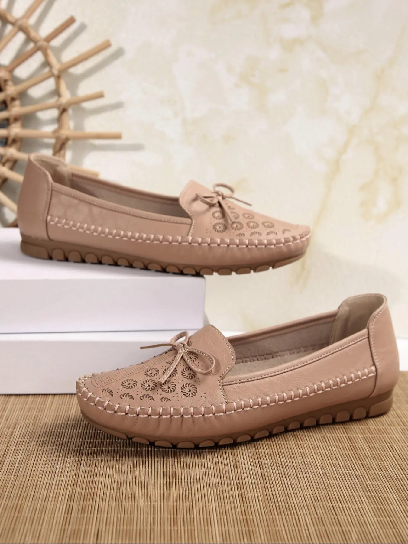 Women's Bowknot Design Slip on Flat Shoes, Casual Comfortable Breathable Mule Shoes for Daily Wear, Lightweight Breathable Shoes for All Seasons, Girl