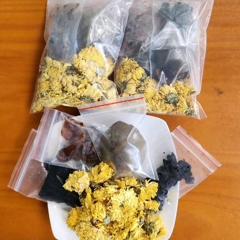 Combo 3 sét SÂM LỤC VỊ nấu được 30 lít nước sâm. kèm Hạt chia