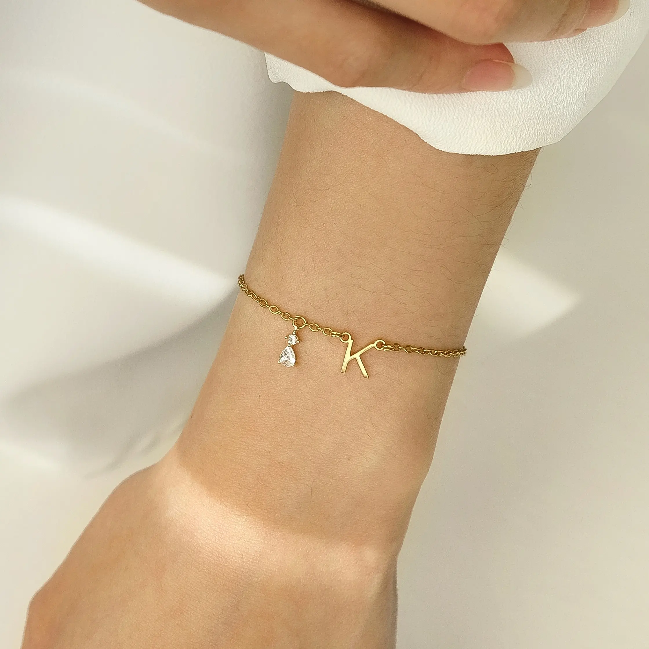 Teardrop Initial Letter Bracelet