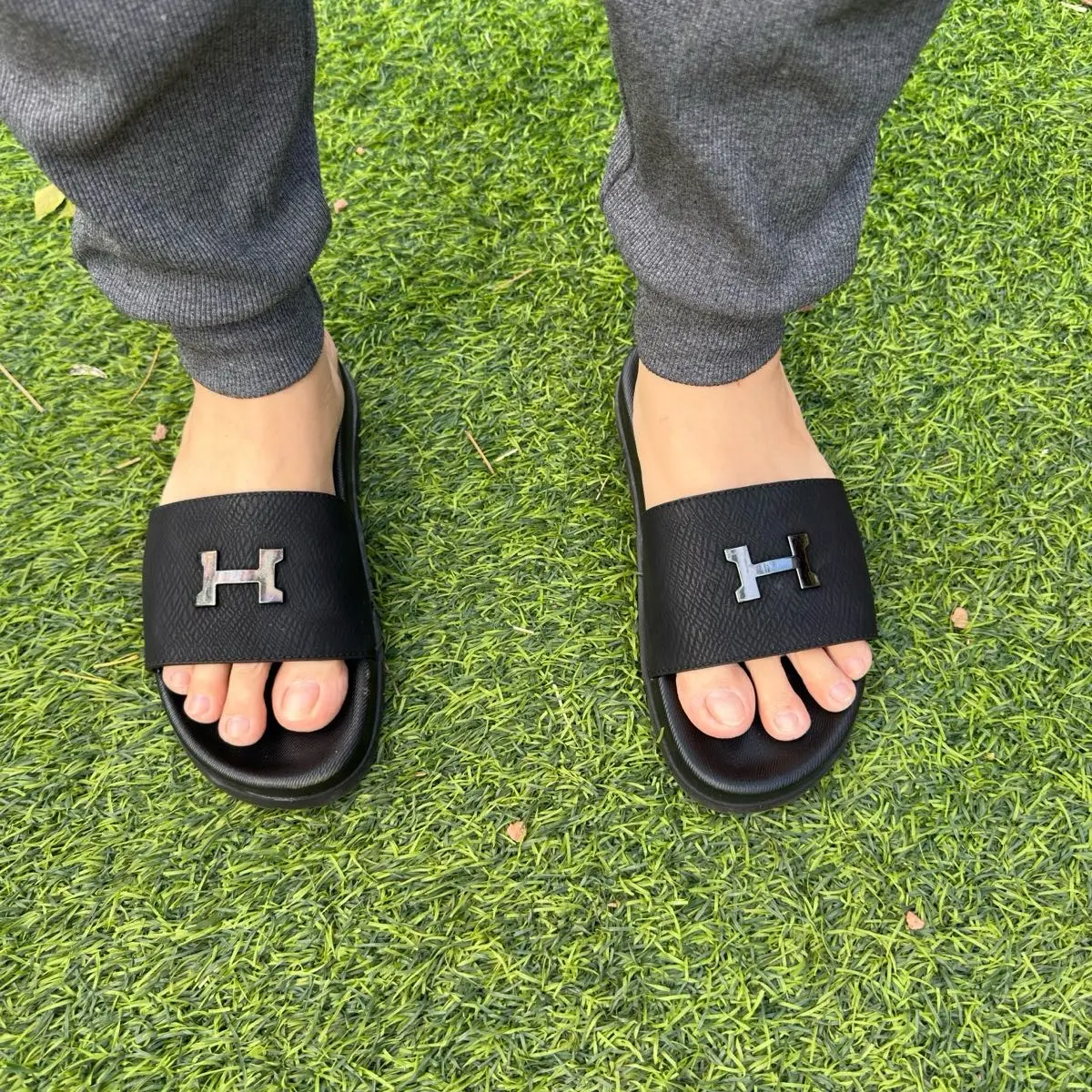 Dép quai ngang chữ H, chất liệu da PU cao cấp, đế cao su chống trơn trượt, size 39-43 đế bằng cao 3cm - Slipper - DéP dép  nam Đồng Nhung deo  quaingang