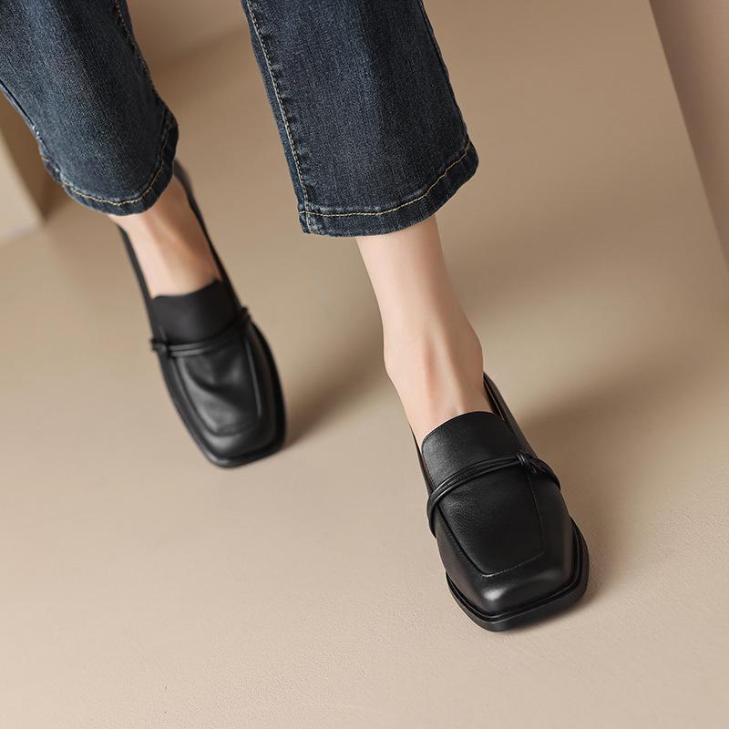 2025 Summer New Fashion Square Toe Shoes For Women Retro British Style Small Leather Shoes New Mid-Heel Single Shoes 2