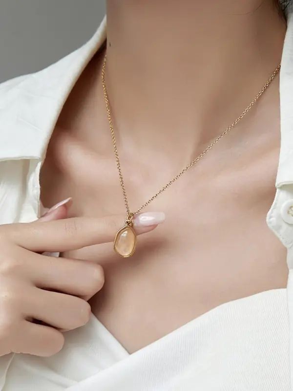 Women's Simple Style Artificial Gemstone Decorated Necklace with Geometric Pendant Design, Elegant Trendy Pendant Necklace For Daily & Party As Gift Without Box 3