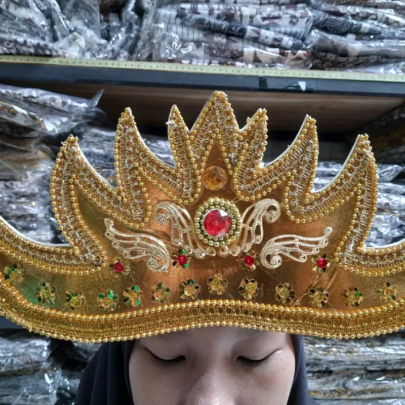 Mahkota adat lampung plasment 0