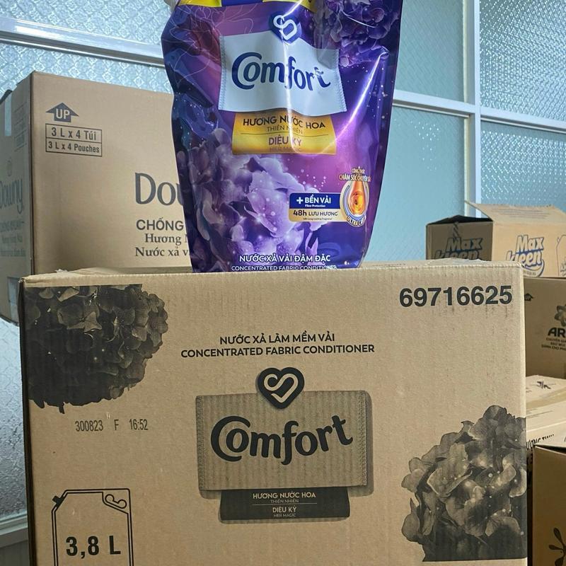 Xả comfort túi 3,1L 3.2L mầu tím hương nước hoa thiên nhiên Bao bì tuỳ lô nhập hàng