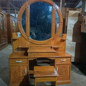 Meja Rias Berbahan Kayu Jati