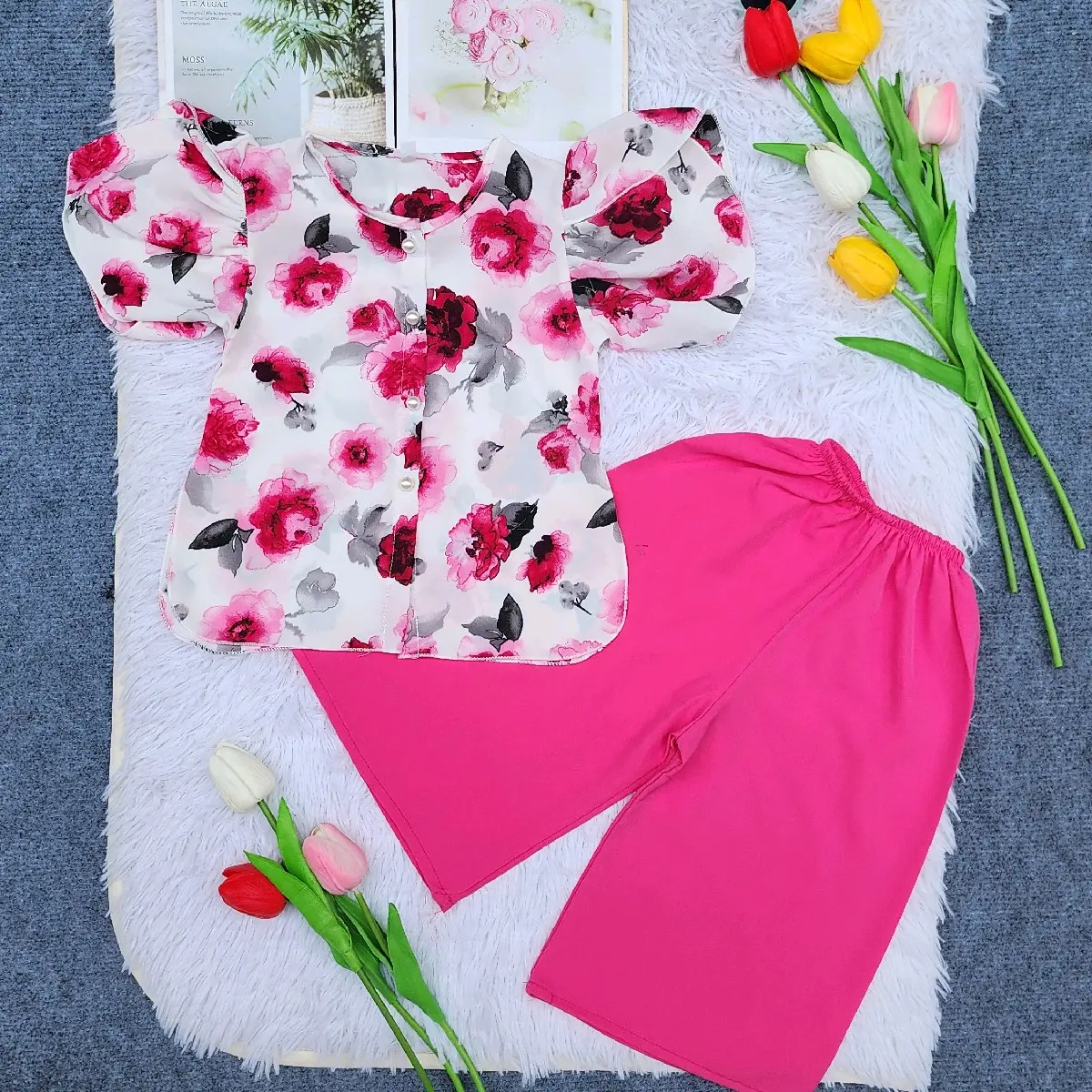 (9-33kg) Bà ba lụa họa tiết bông lớn, cài nút ngọc phía trước + quần dài ống suông (mua 2 bộ kèm 1 vòng ngọc)